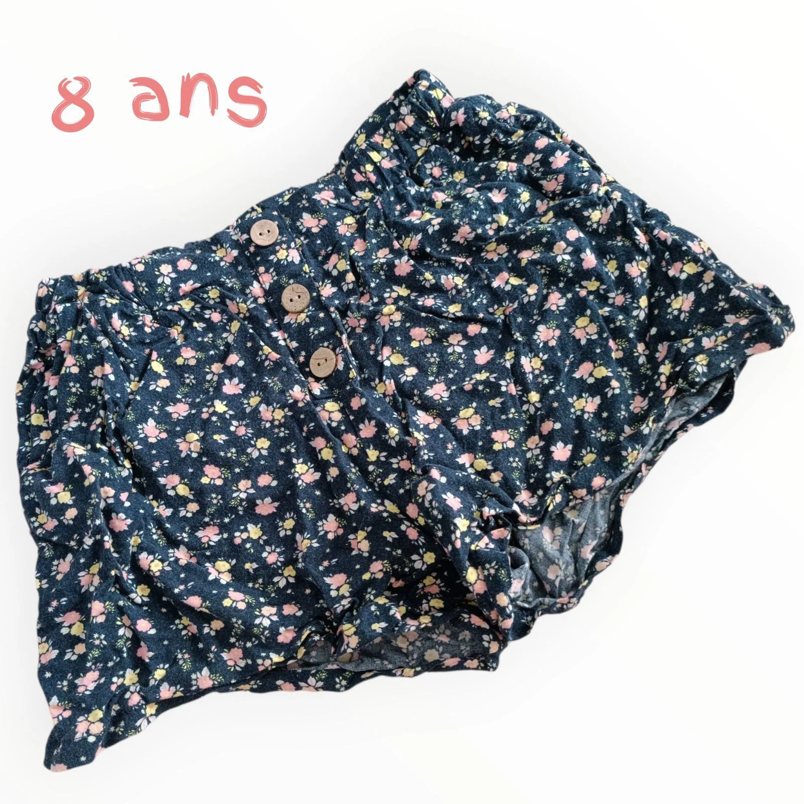 🌸 Short fleuri Kiabi – 8 ans 🌸